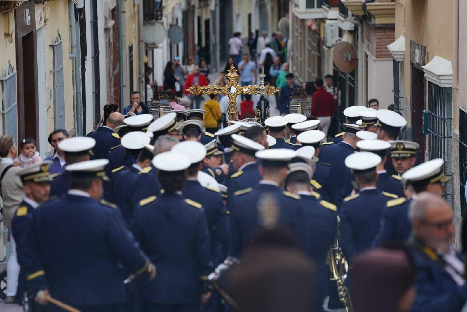 Martes Santo en Lucena: Las procesiones del Carmen, Servitas y Amor y Paz, en imágenes