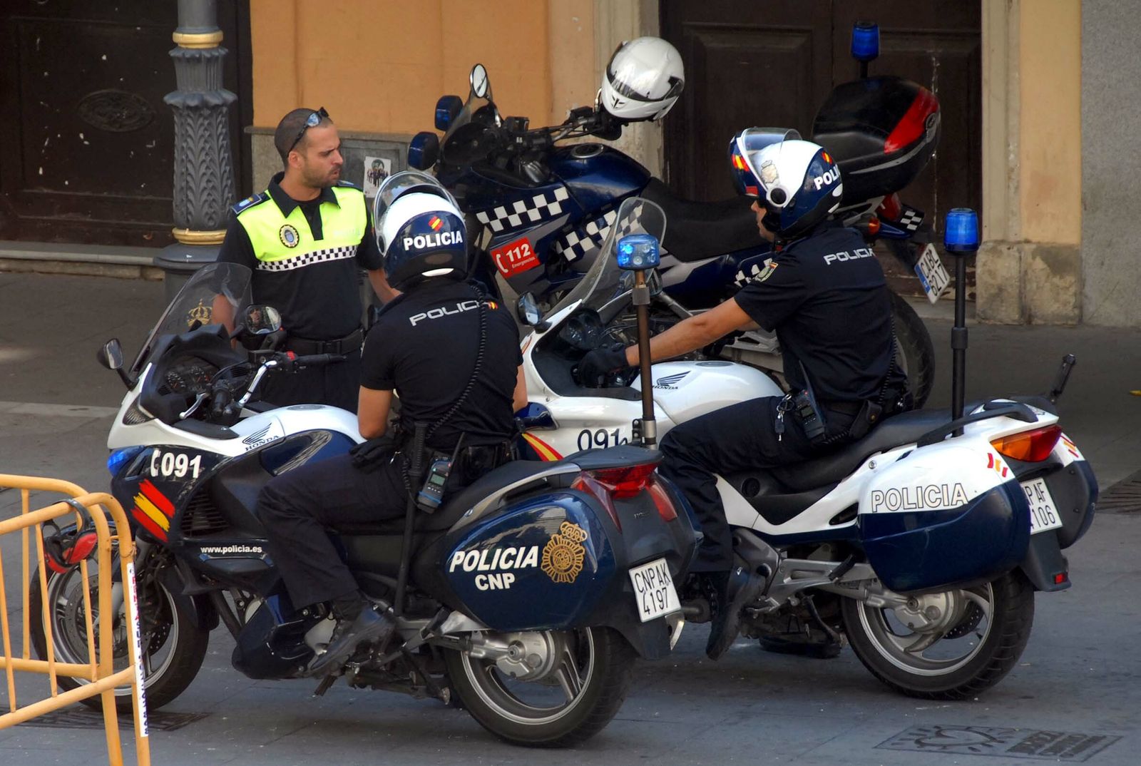 Dos policías nacionales de la Unidad de Motos, en una imagen de archivo.