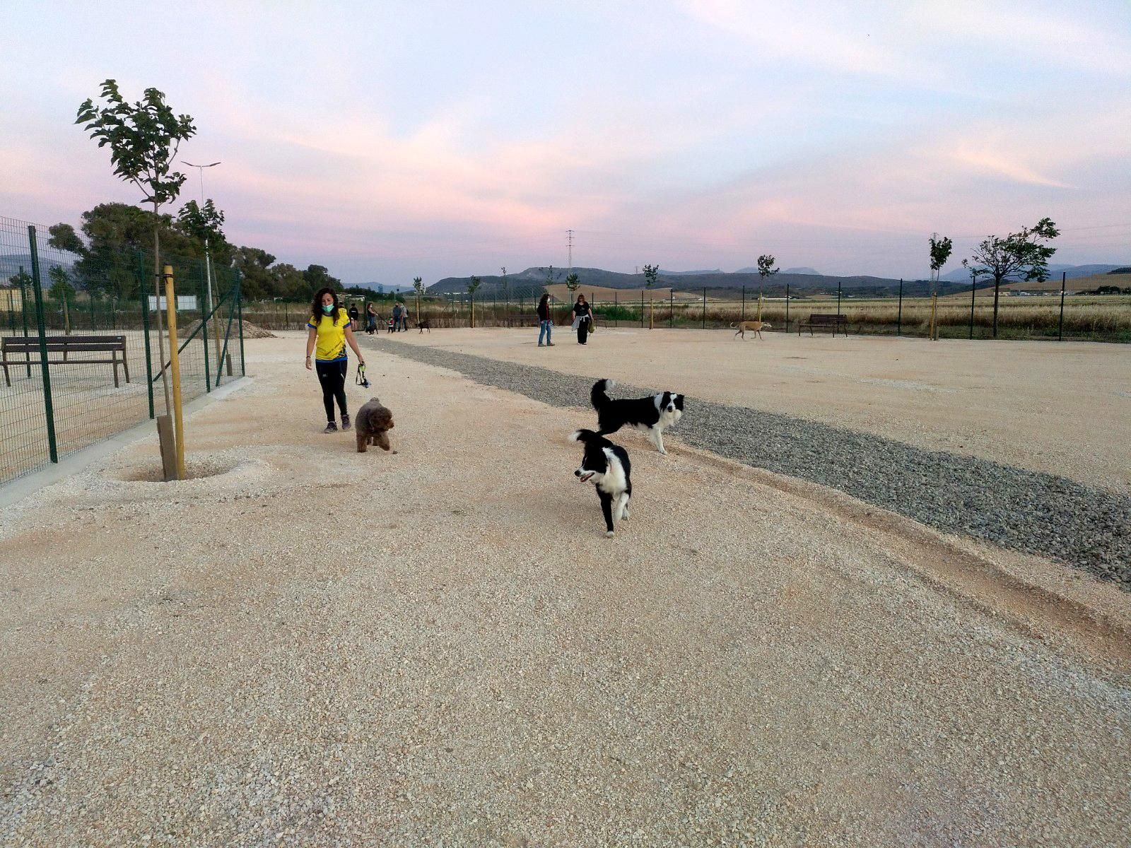 Parque canino ya en funcionamiento.
