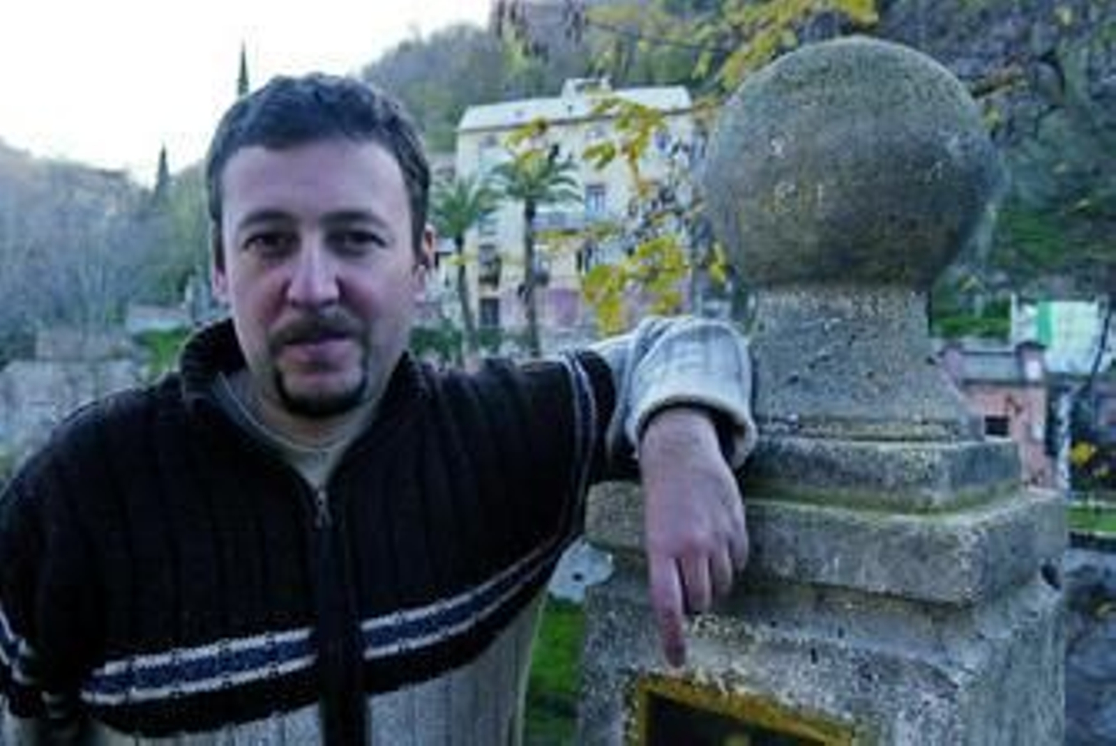 El poeta Mario Cuenca.