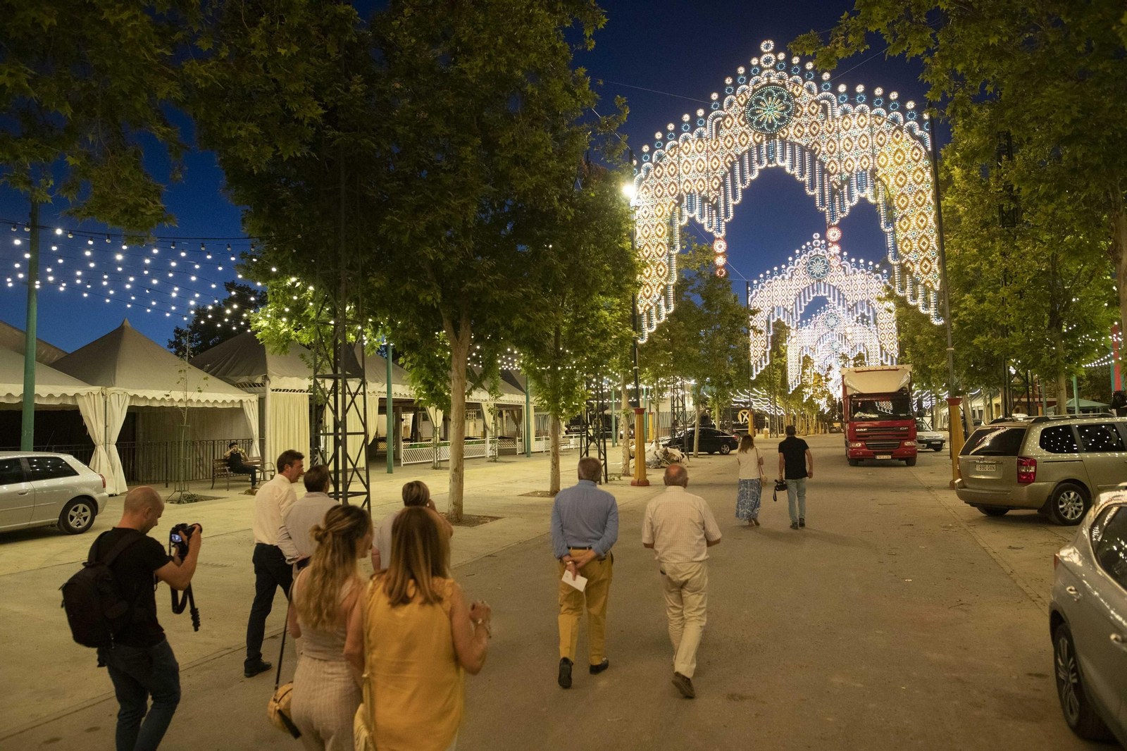Ensayo general antes del Corpus: Así fue la prueba del encendido del ferial de Granada
