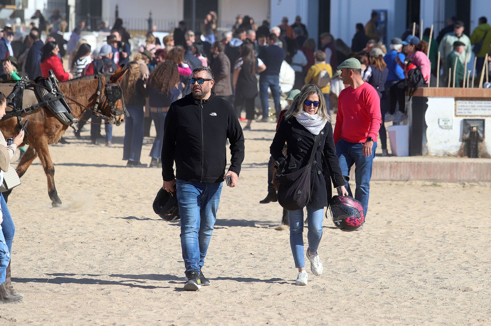 Imágenes del ambiente previo a la celebración de la Candelaria en El Rocío