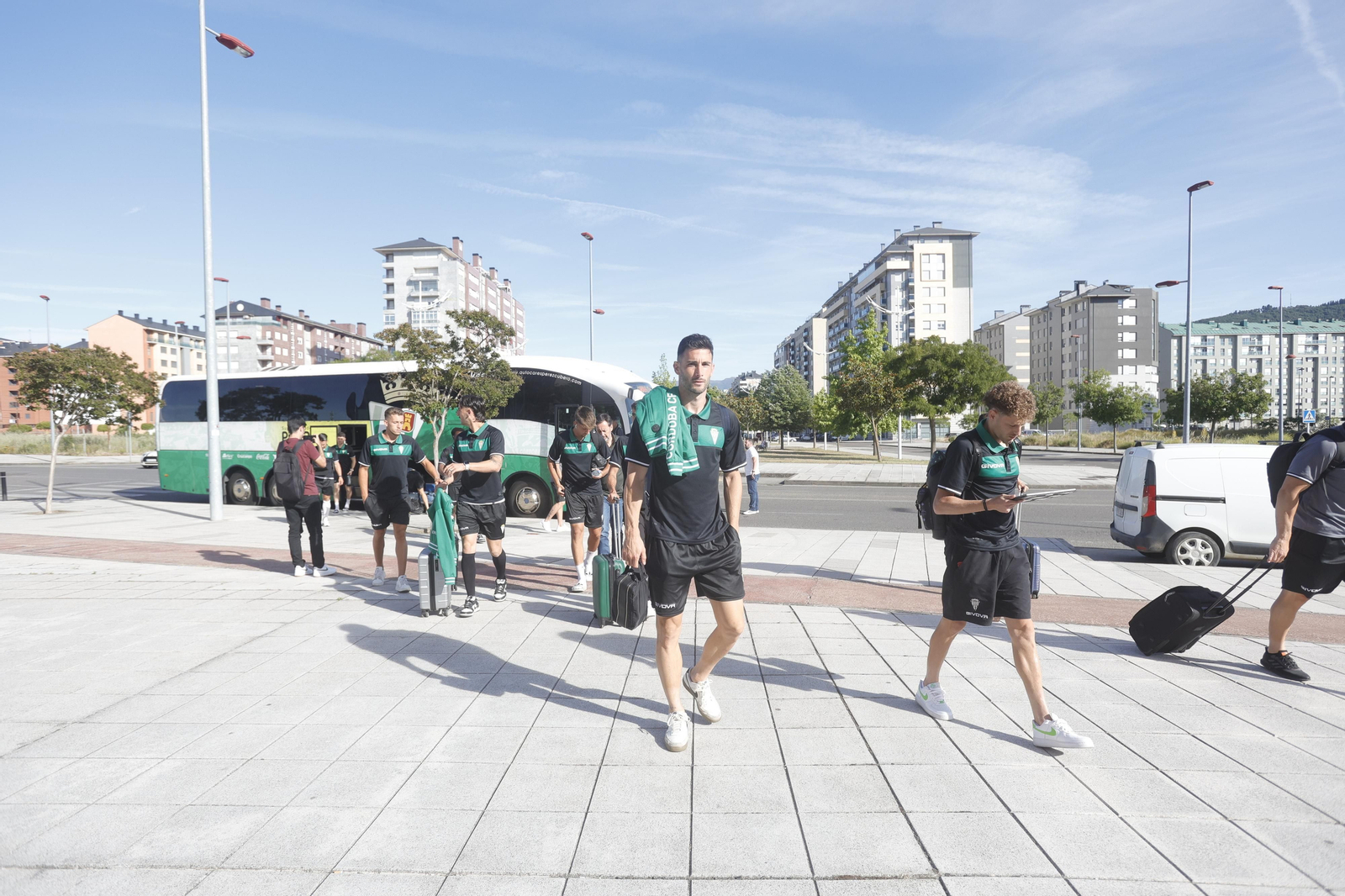 La llegada del Córdoba CF a Ponferrada, en imágenes