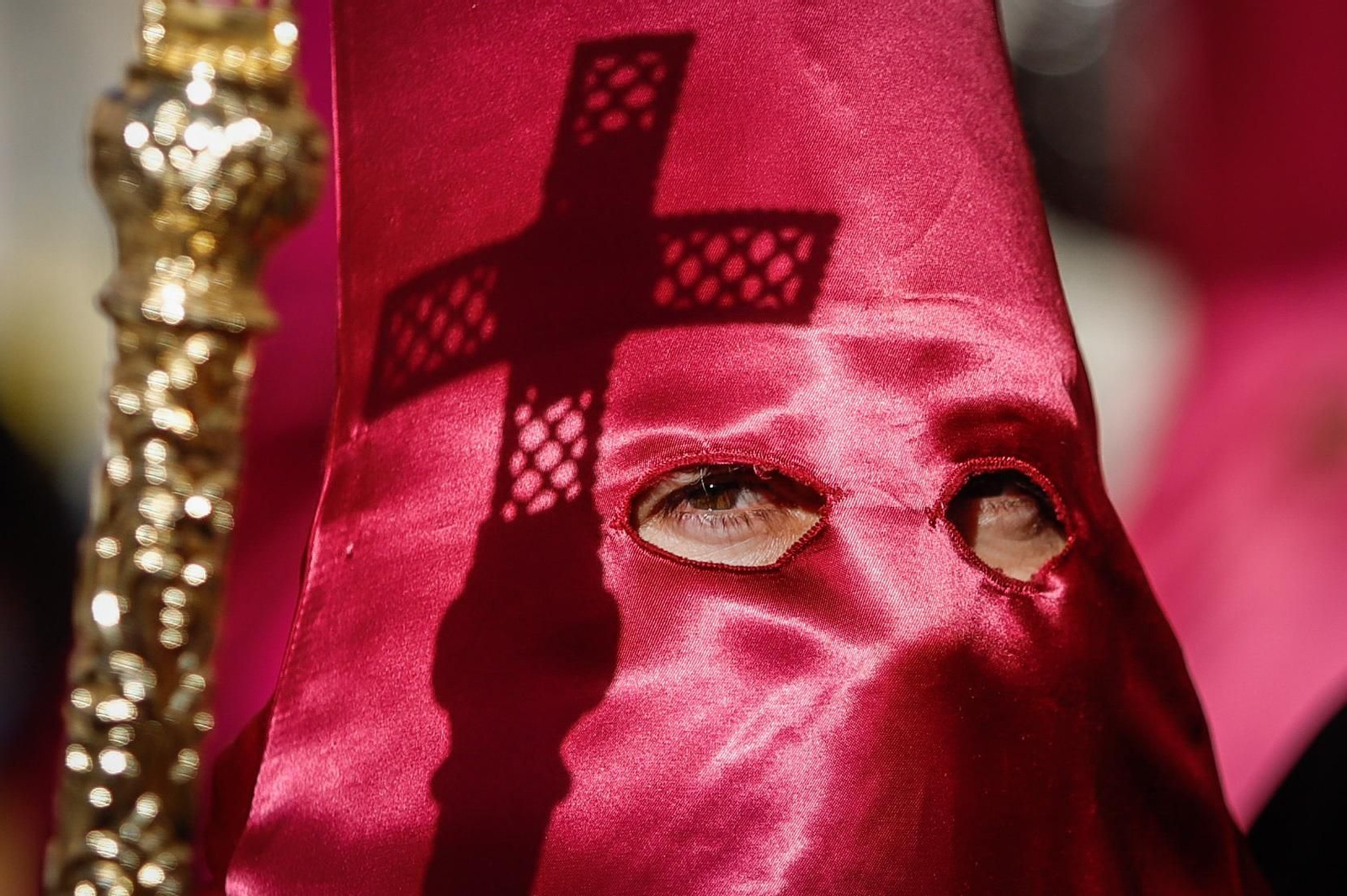 Crónica gráfica del Lunes Santo en Granada