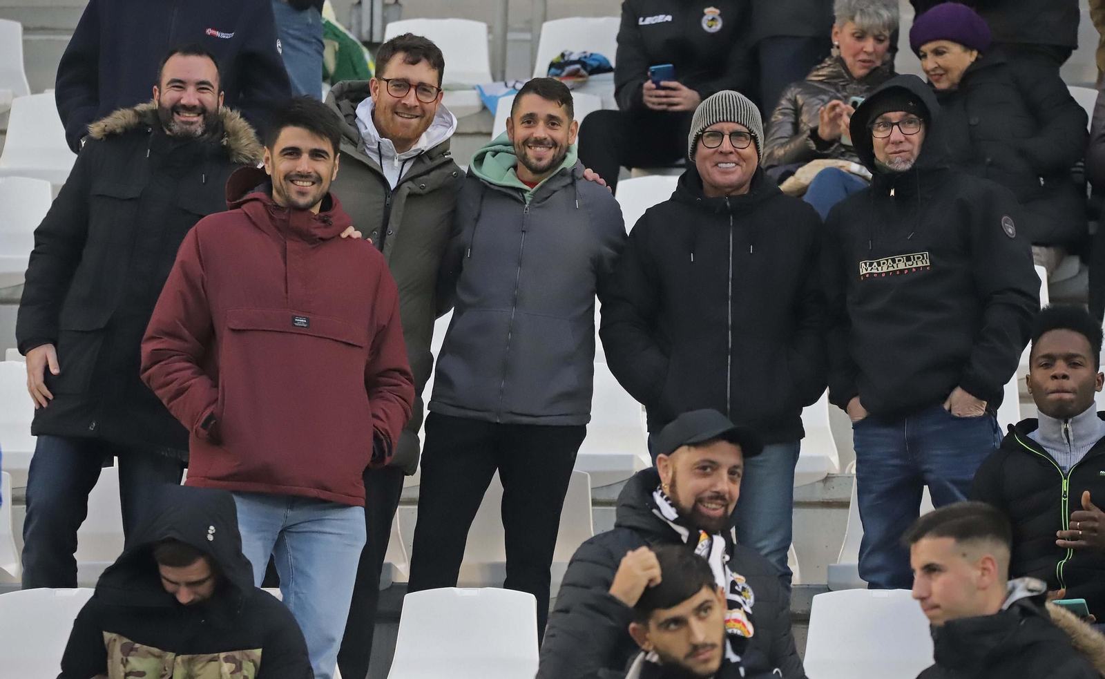 Búscate en el Ciudad de La Línea durante el Balona - Dos Hermanas de Tercera Federación