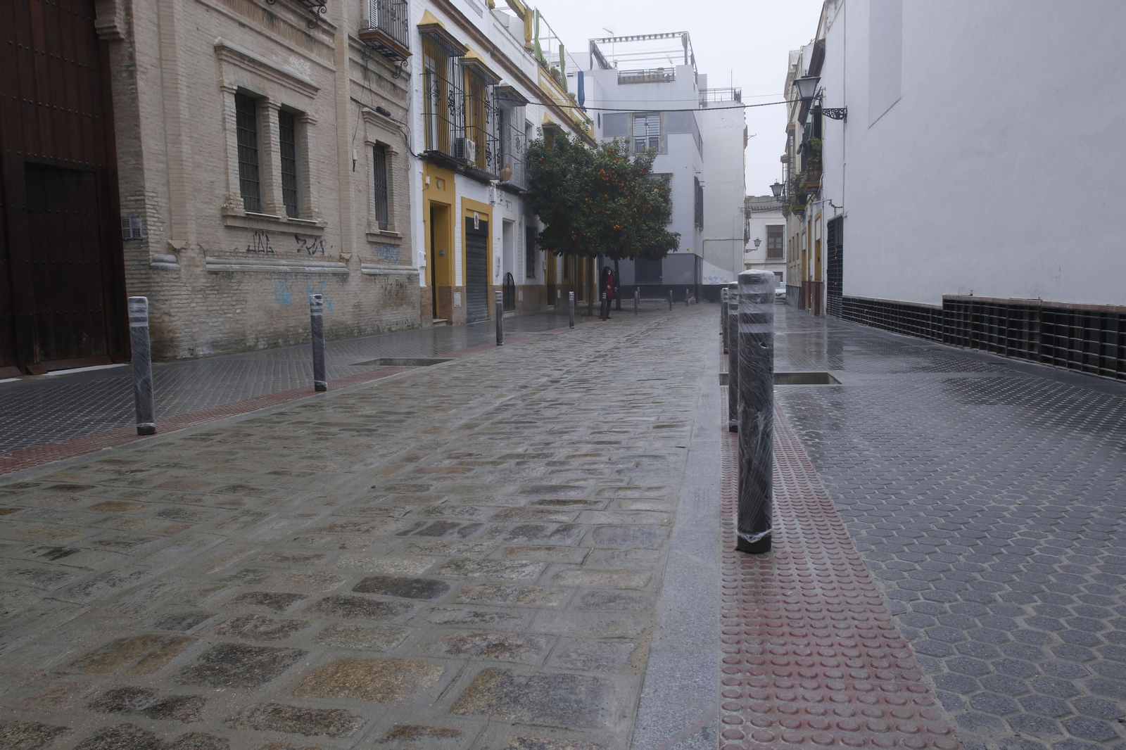La intervención en Becas combinó el adoquín tradicional de Gerena con el de Quintana.
