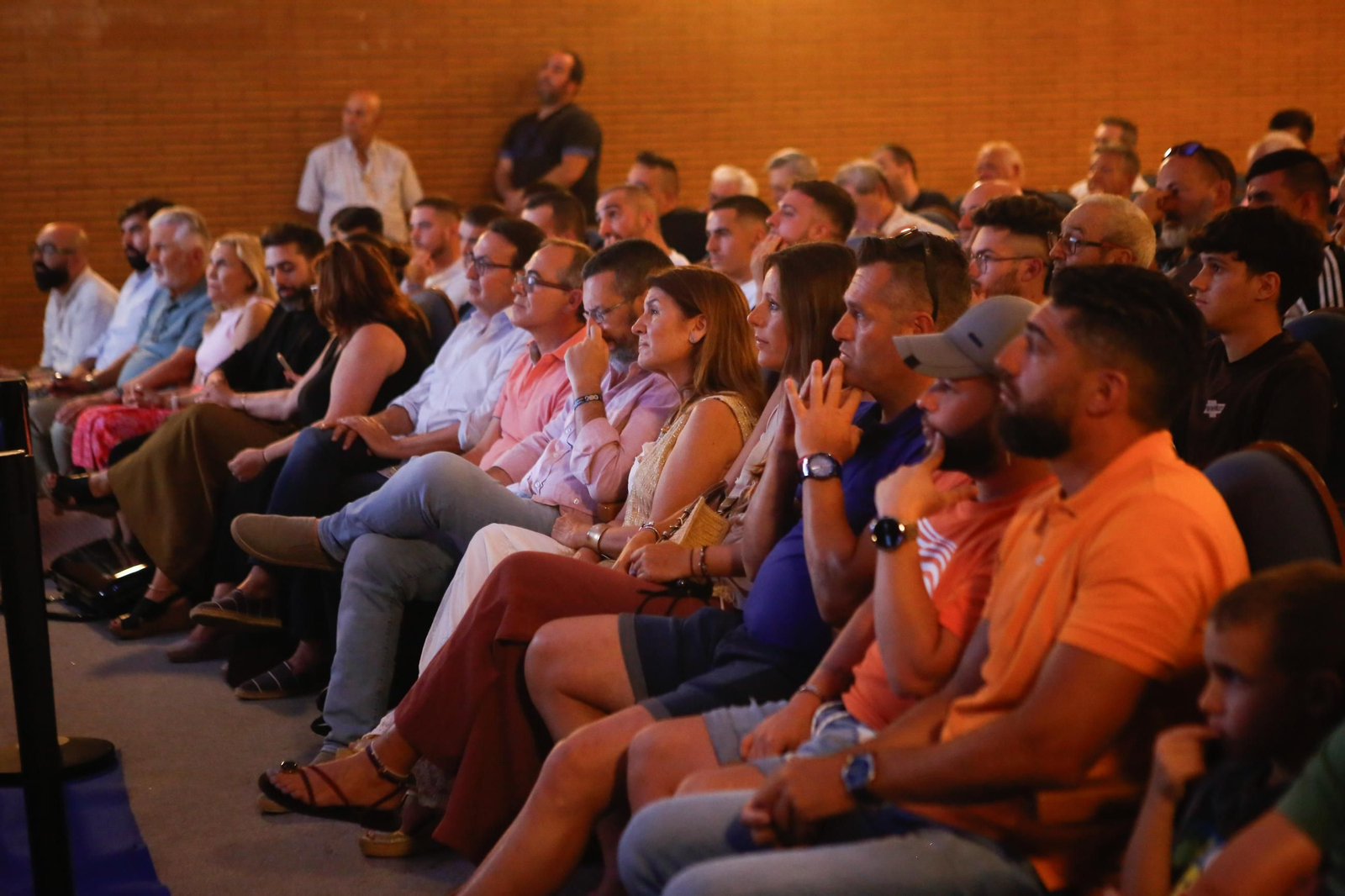 Las fotos de la presentación de la campaña de abonados de la Balona en el teatro la Velada