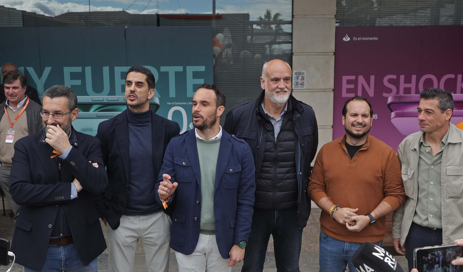 Caras conocidas en la convivencia de Algeciras 100x100, en imágenes