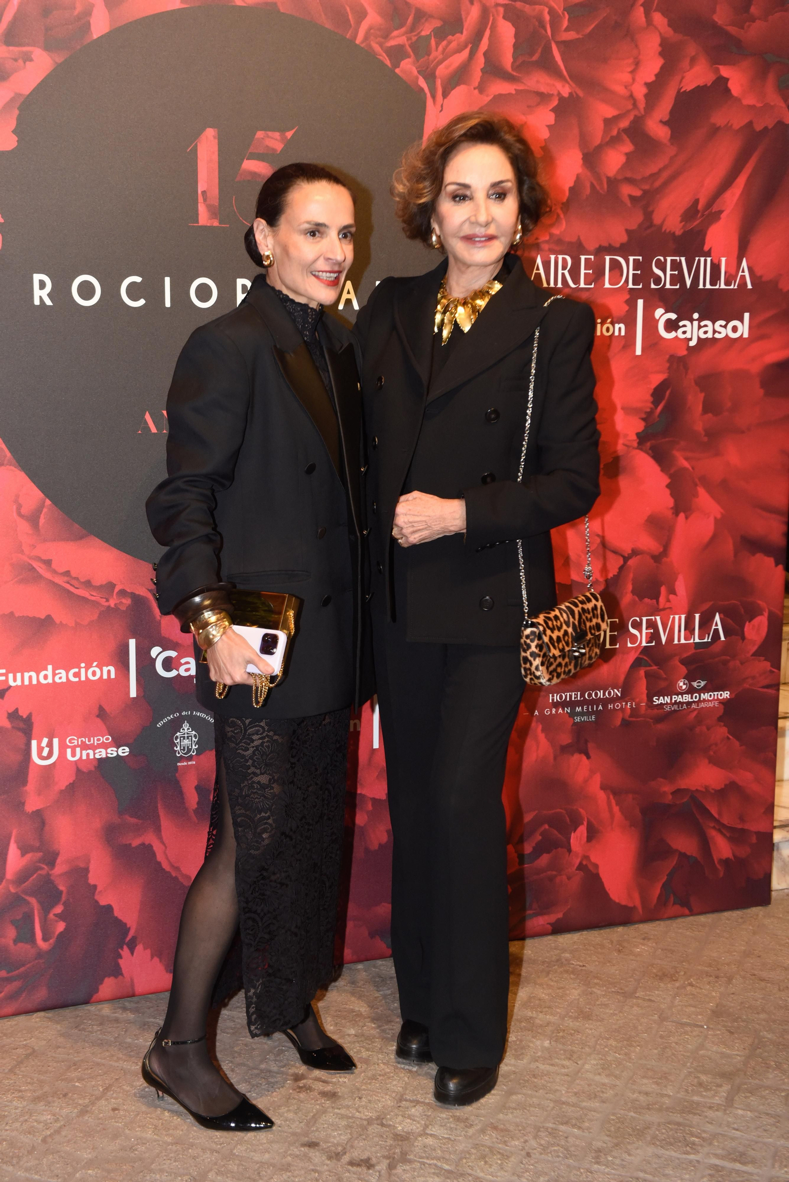 Photocall del desfile de Rocío Peralta, todas las fotos