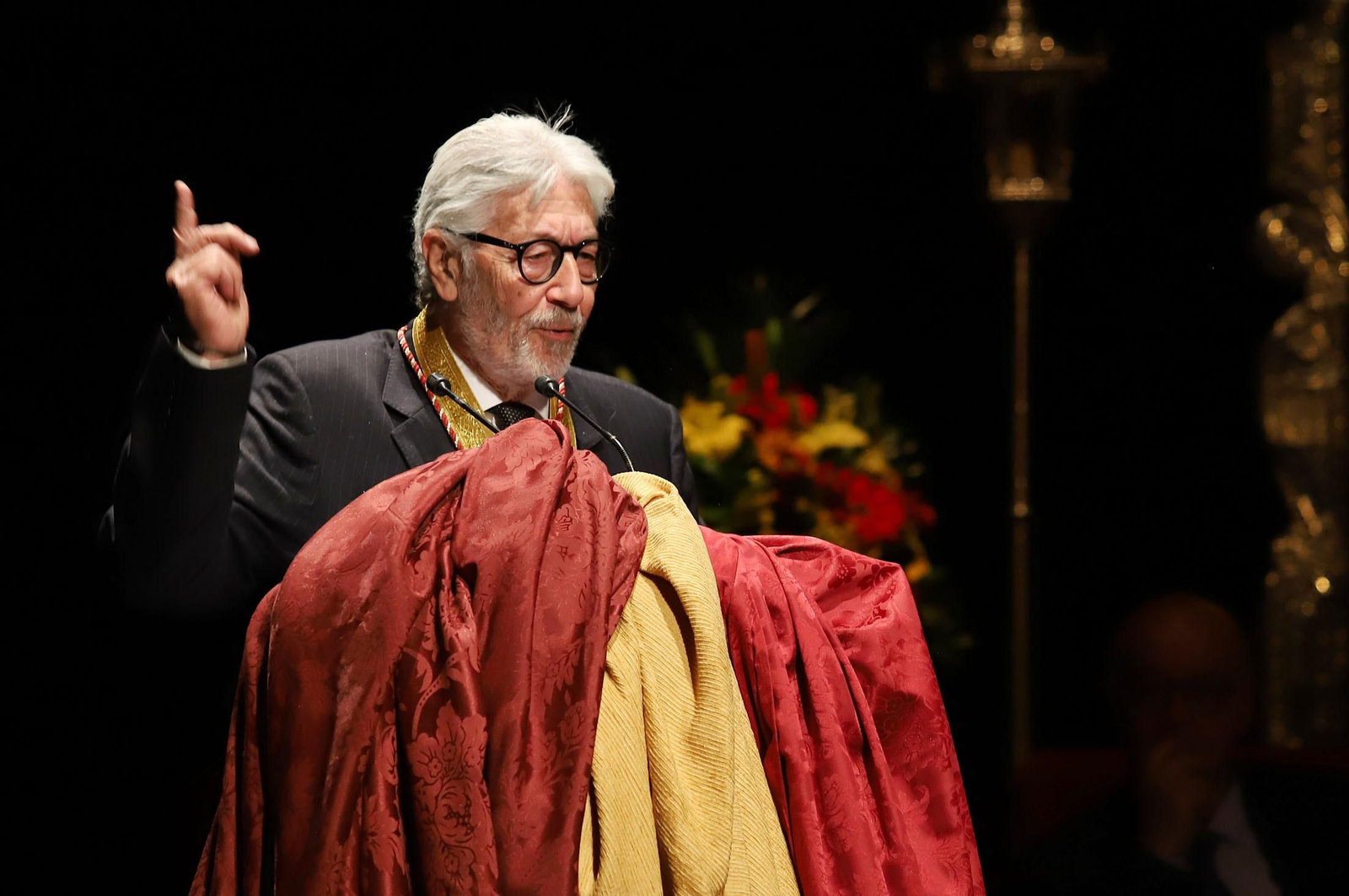 Eduardo Fernández Jurado pregona a la Hermandad de Emigrantes, en imágenes