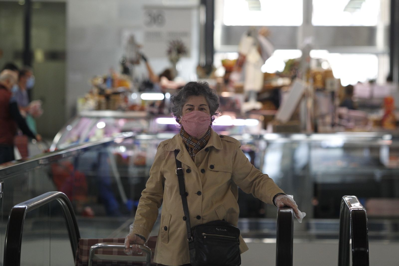 Fotogalería Mercado Central de Almería en época de coronavirus