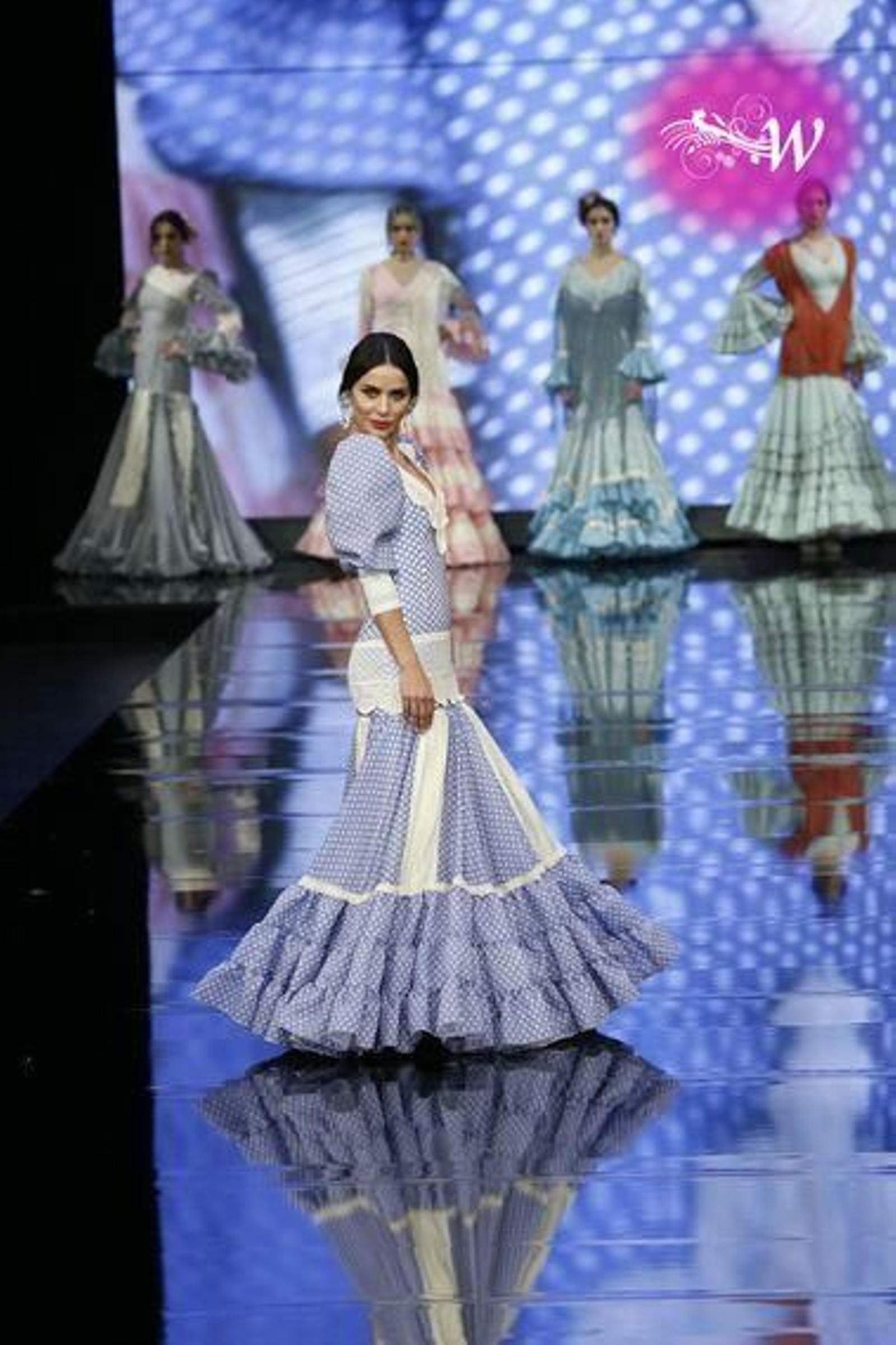 'La fuerza de color' de Loli Vera en SIMOF 2020, todas las fotos del desfile