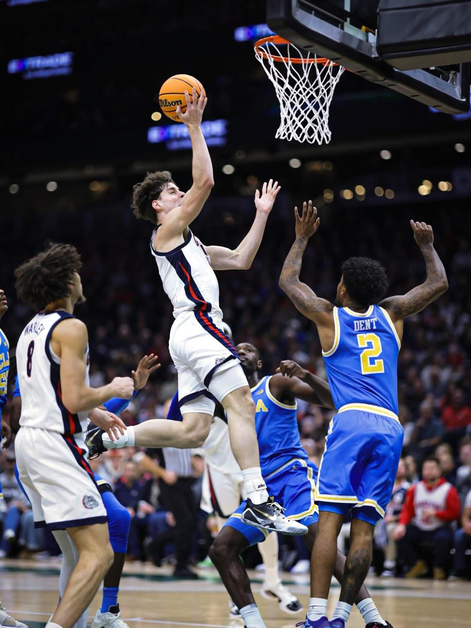 NCAA: Mario Saint-Supéry, 12 puntos y victoria de Gonzaga