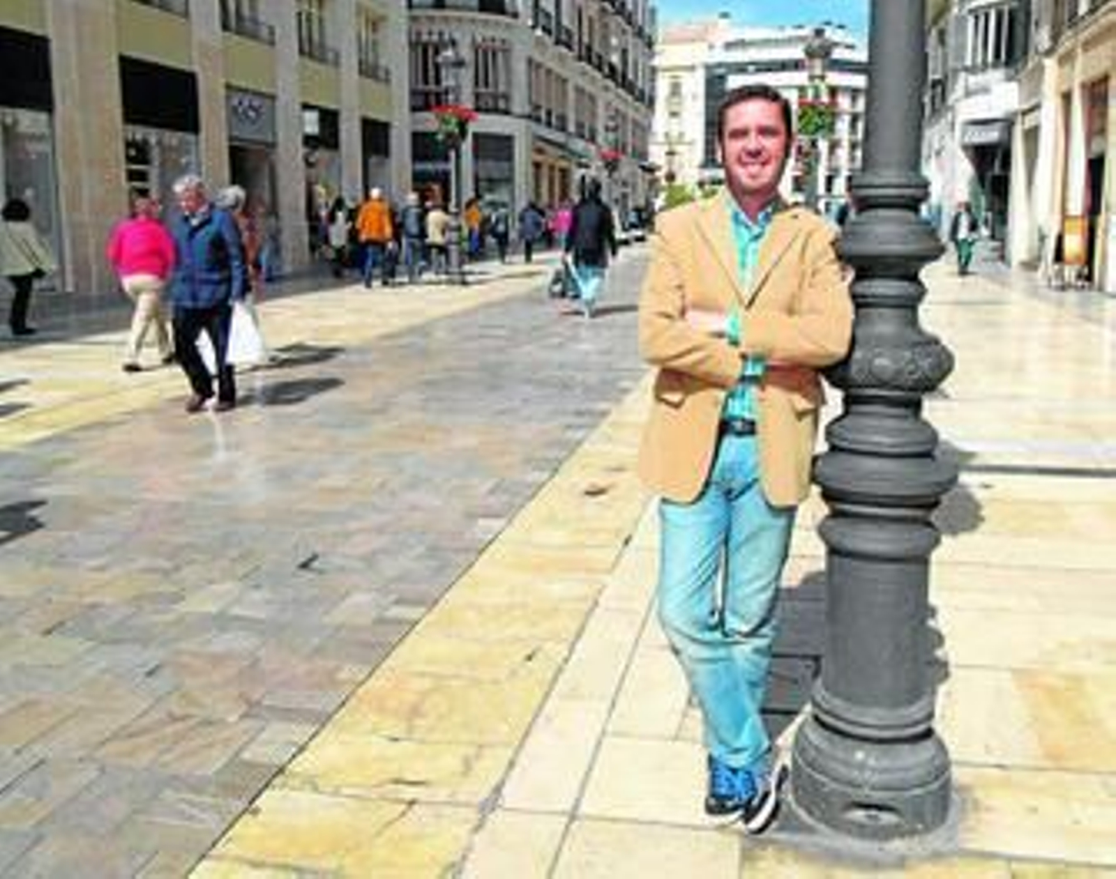 Víctor Garrido posa ayer para este diario momentos después de la entrevista.