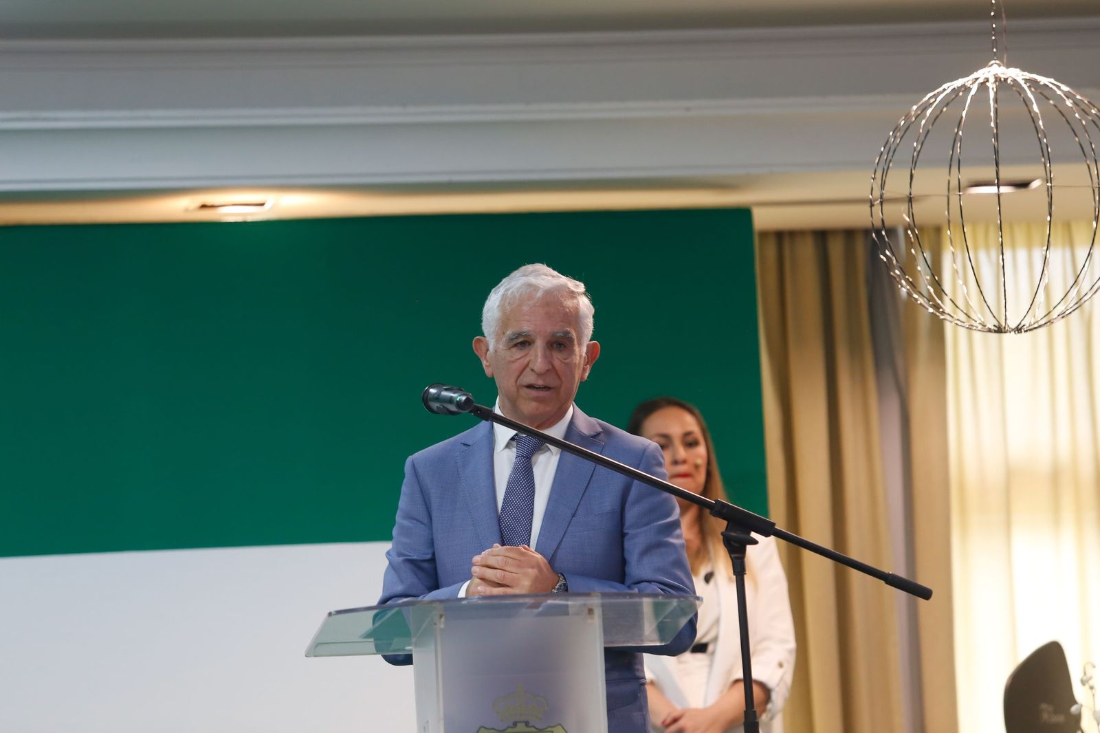 Fotos de la entrega de reconocimientos por el Día de Andalucía en Los Barrios