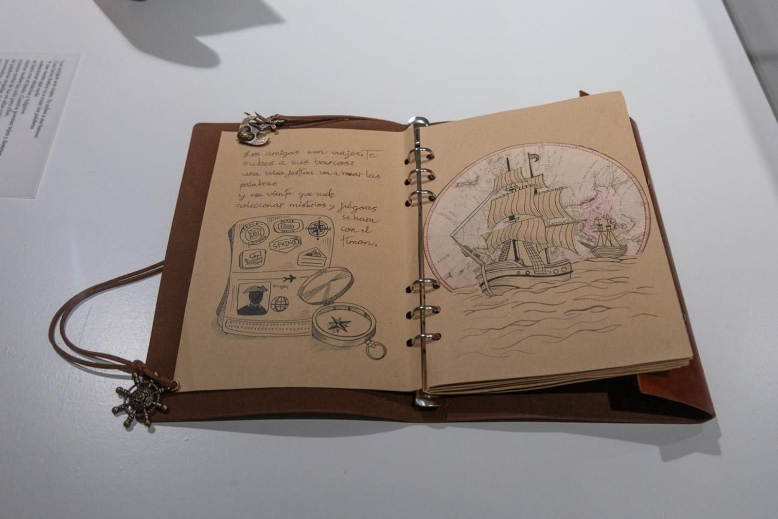 La poesía de Aurora Luque inspira la exposición 'Libros de Artista 2025'