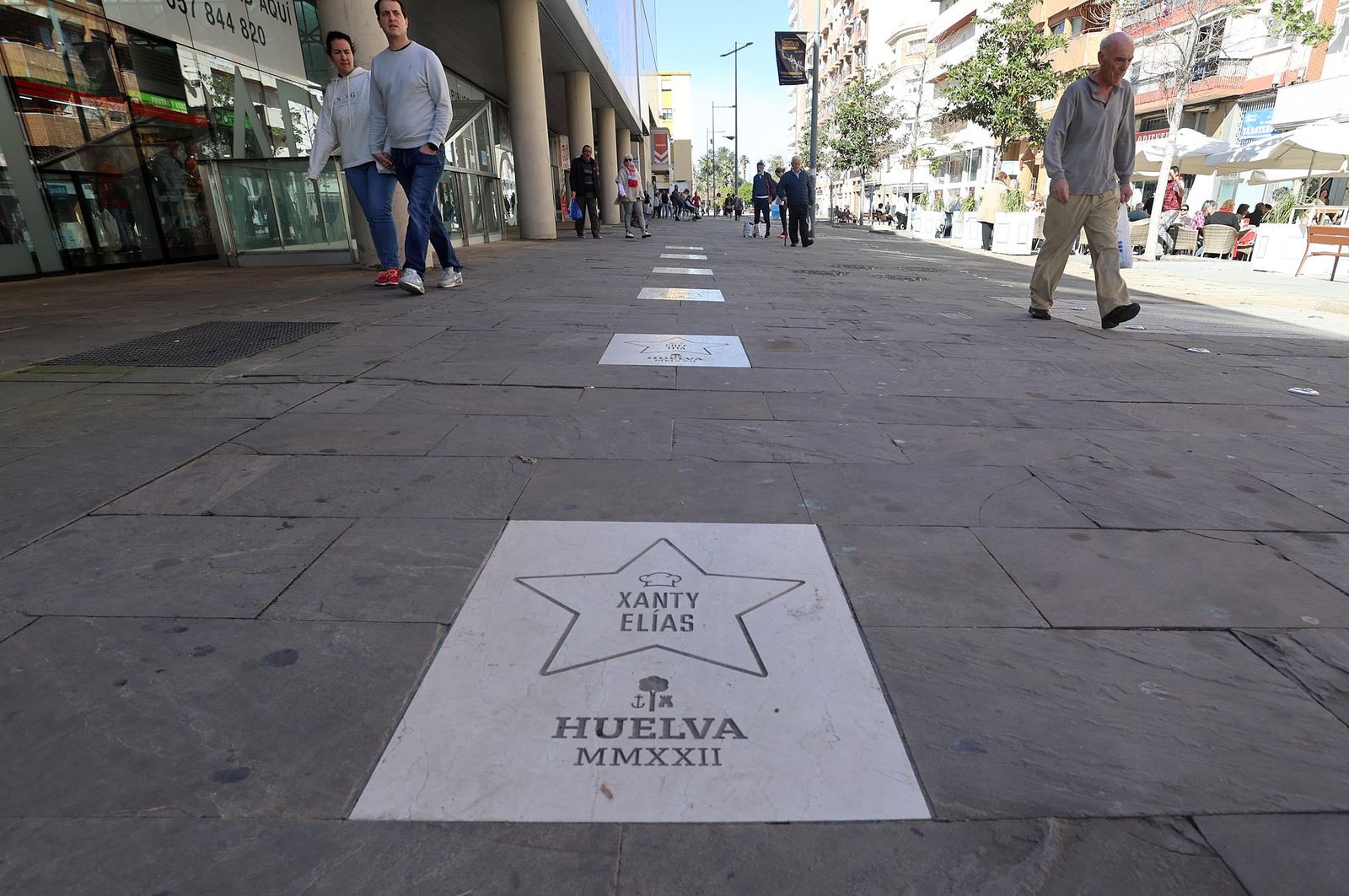 Imágenes del ambiente en la mañana del sábado en Huelva