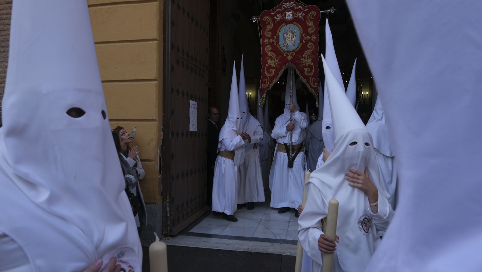 La procesión de la Santa Cena en Almería, en imágenes
