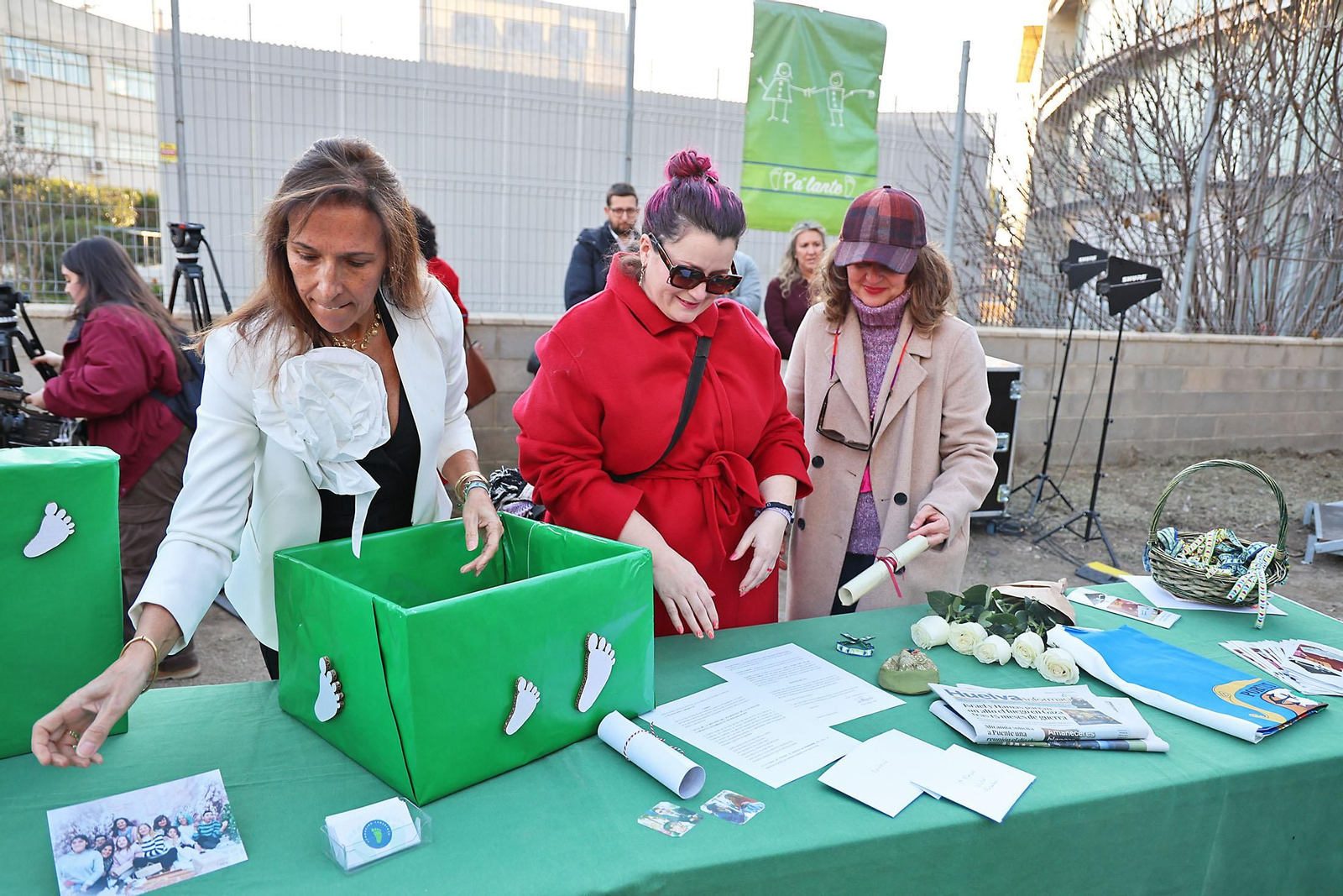 Imágenes del acto de colocación primera piedra del futuro Centro Polivalente de la Fundación Laberinto