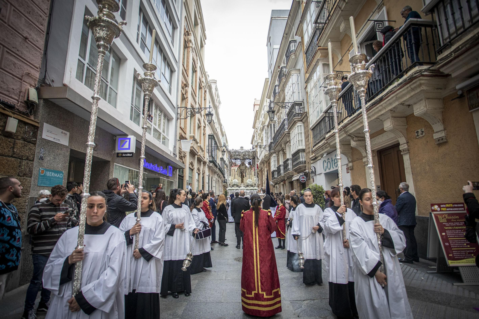 Las imágenes de la cofradía de Ecce-Homo en la Semana Santa de Cádiz 2022