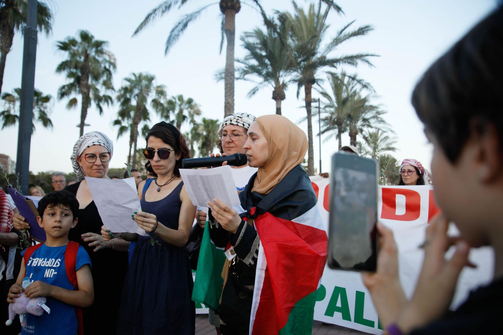 Imágenes de la manifestación en Almería por el genocidio en Palestina