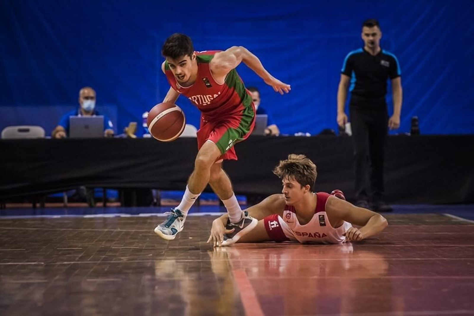 Fotos: los cinco 'malagueños' con España sub 20 en Brno