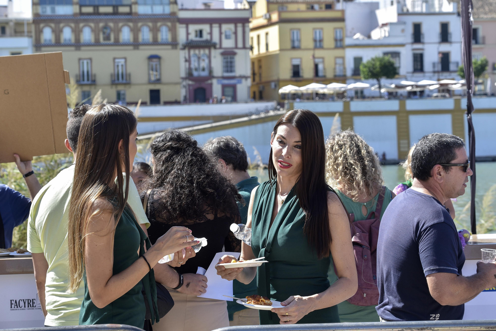 La barra de tapas más larga del mundo, en Sevilla