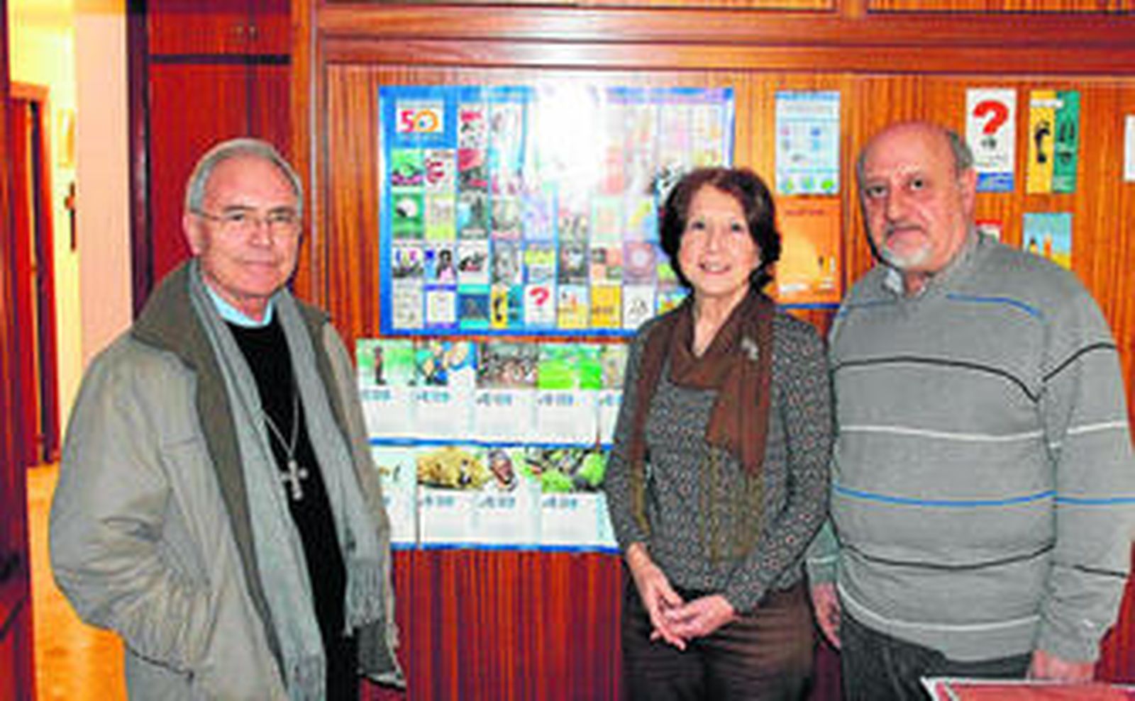 La delegada de Manos Unidas en Almería, Isabel Mendizábal, acompañó al misionero.