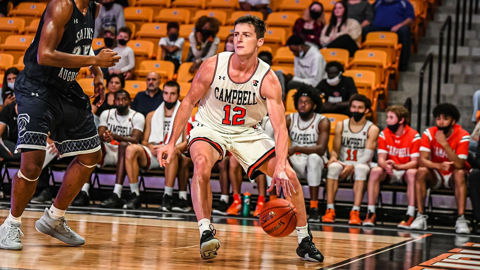 Jesús Carralero, en un partido de esta temporada con Campbell.