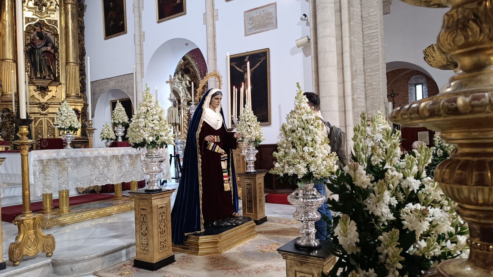 Santa Marta, entre pináculos de nardos.