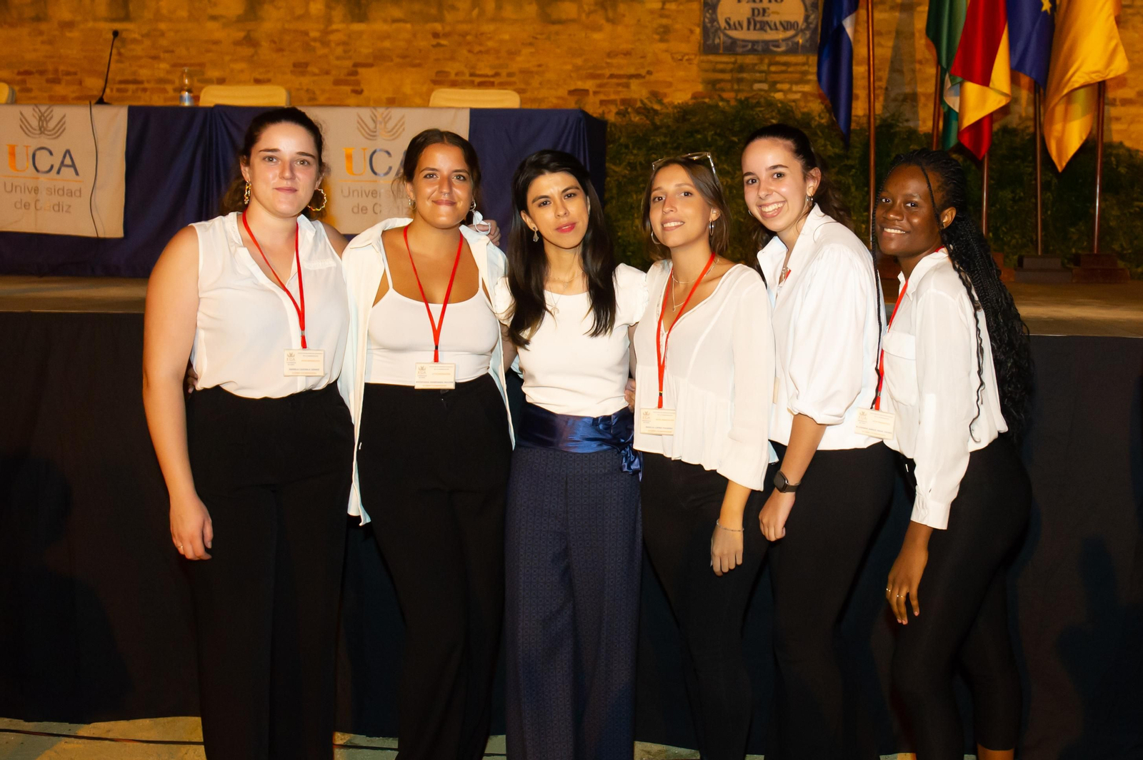 Septiembre 2021 - "Acto de Graduación en el Alcázar de Jerez". Estudiantes del Centro que formaron parte del equipo de protocolo y organización del acto.