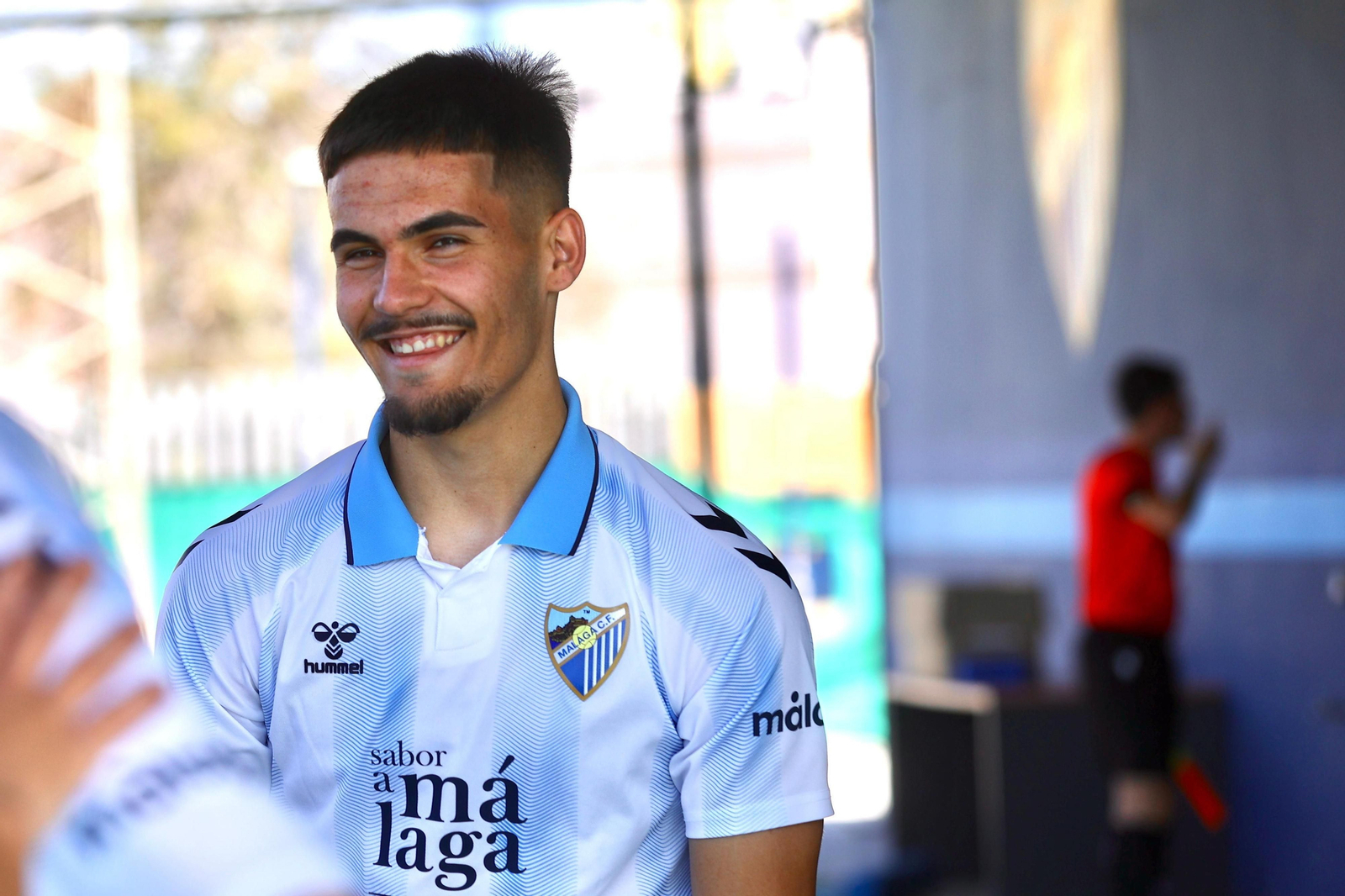 Toni Sánchez dispara al Atlético Malagueño (3-0)