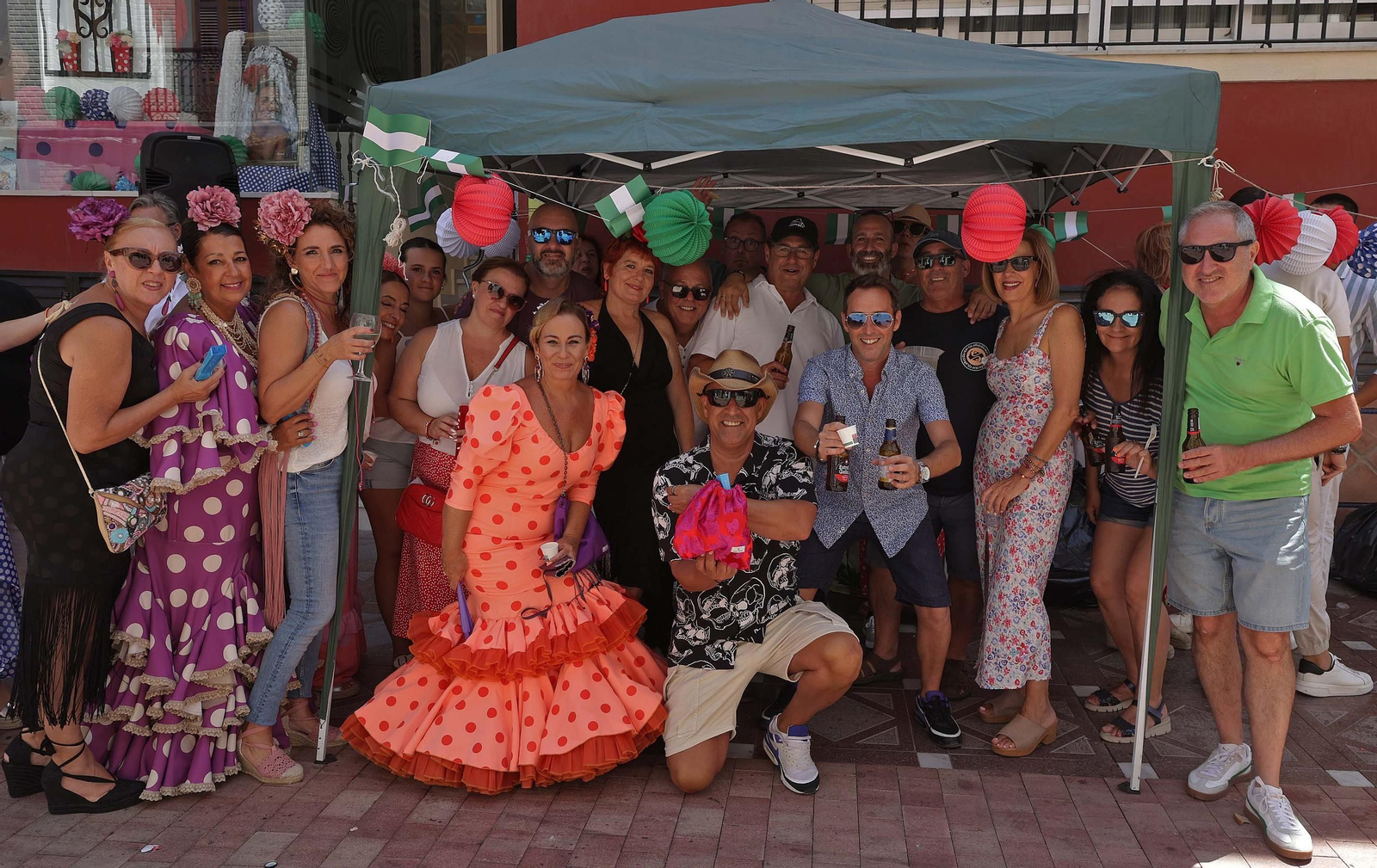 Búscate en las fotos del Domingo Rociero de la Feria de La Línea 2025 Búscate en las fotos del Domingo Rociero de la Feria de La Línea 2025