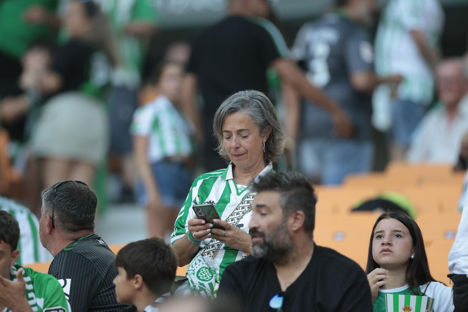 Búscate en las fotos del Betis - Alavés
