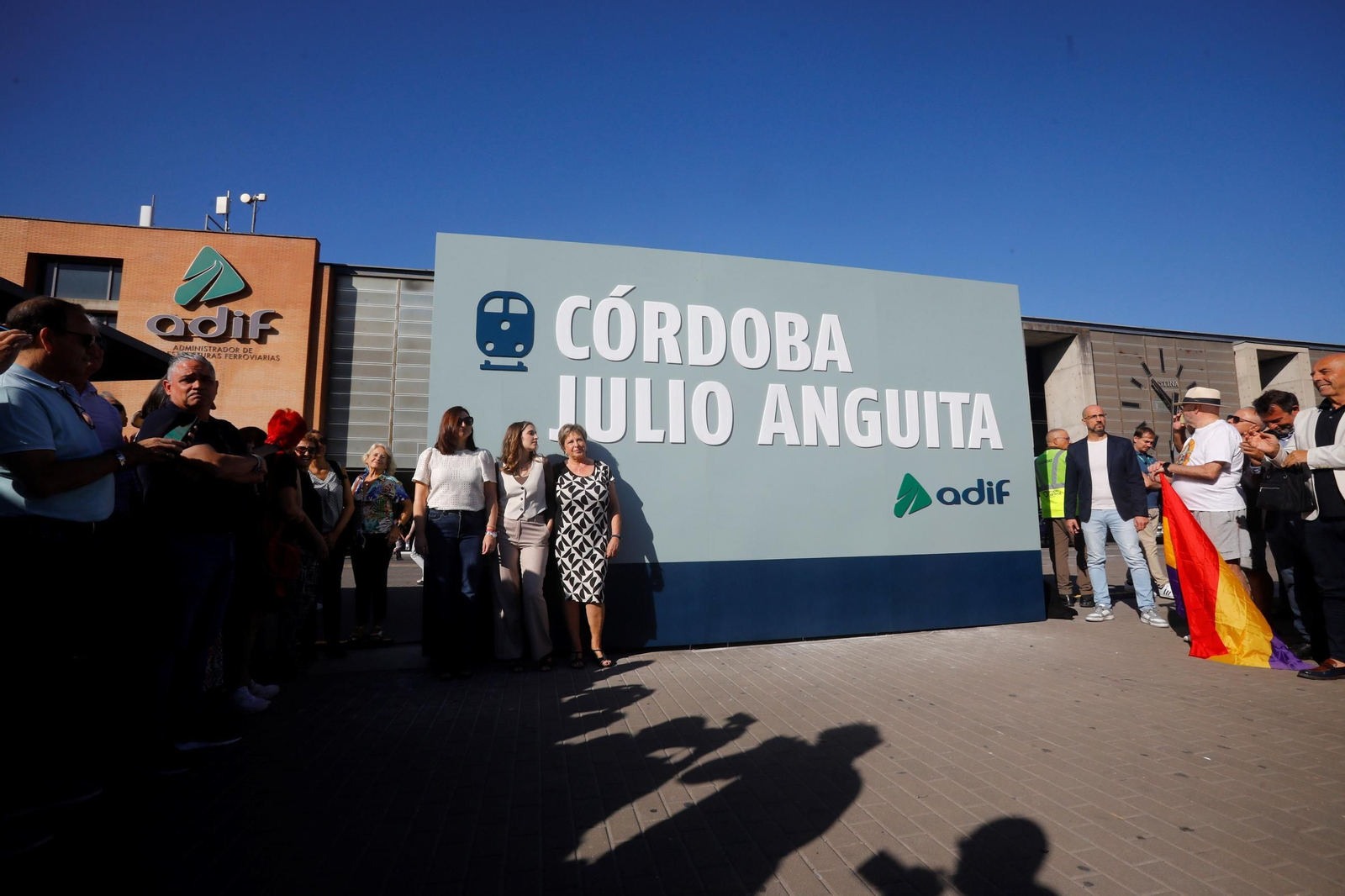 Inauguración de la nueva nomenclatura de la estación de Córdoba Julio Anguita