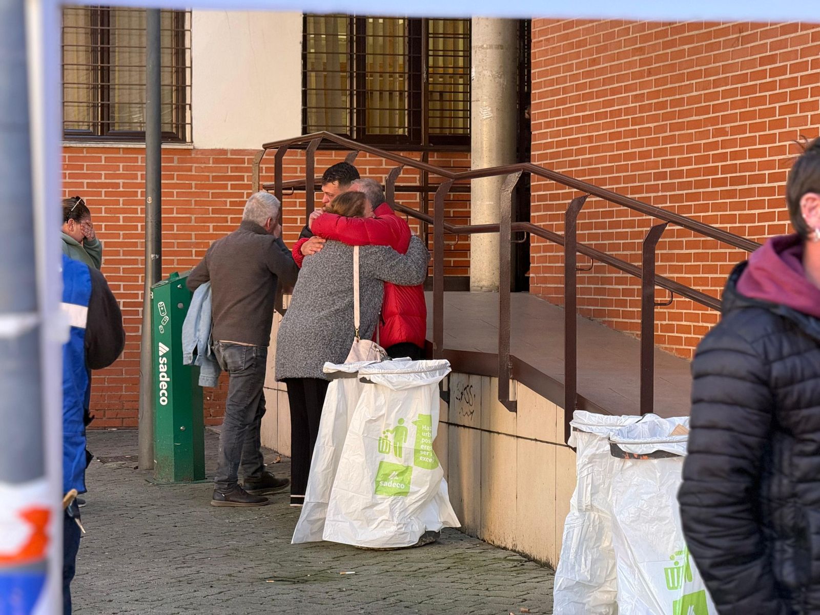 Los familiares de las víctimas del accidente de Adamuz llegan al punto de atención de Córdoba
