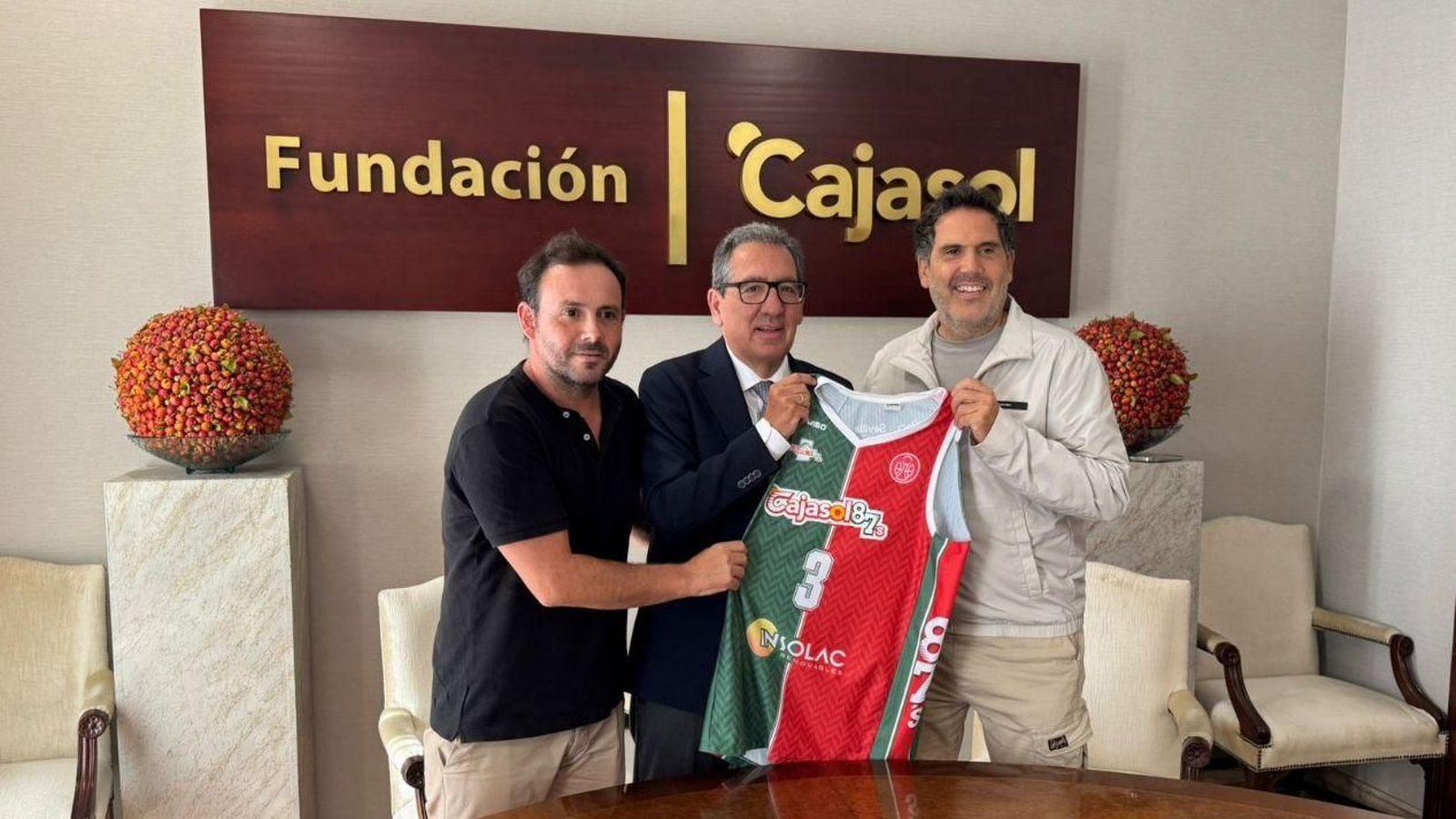 Sergio Crespo, Antonio Pulido y Gonzalo Crespo, el día que se hizo oficial el acuerdo.