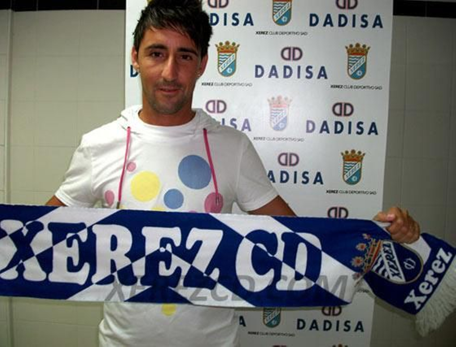 El centrocampista valenciano Pablo Redondo vino unos días después

Foto: xerezcd.com