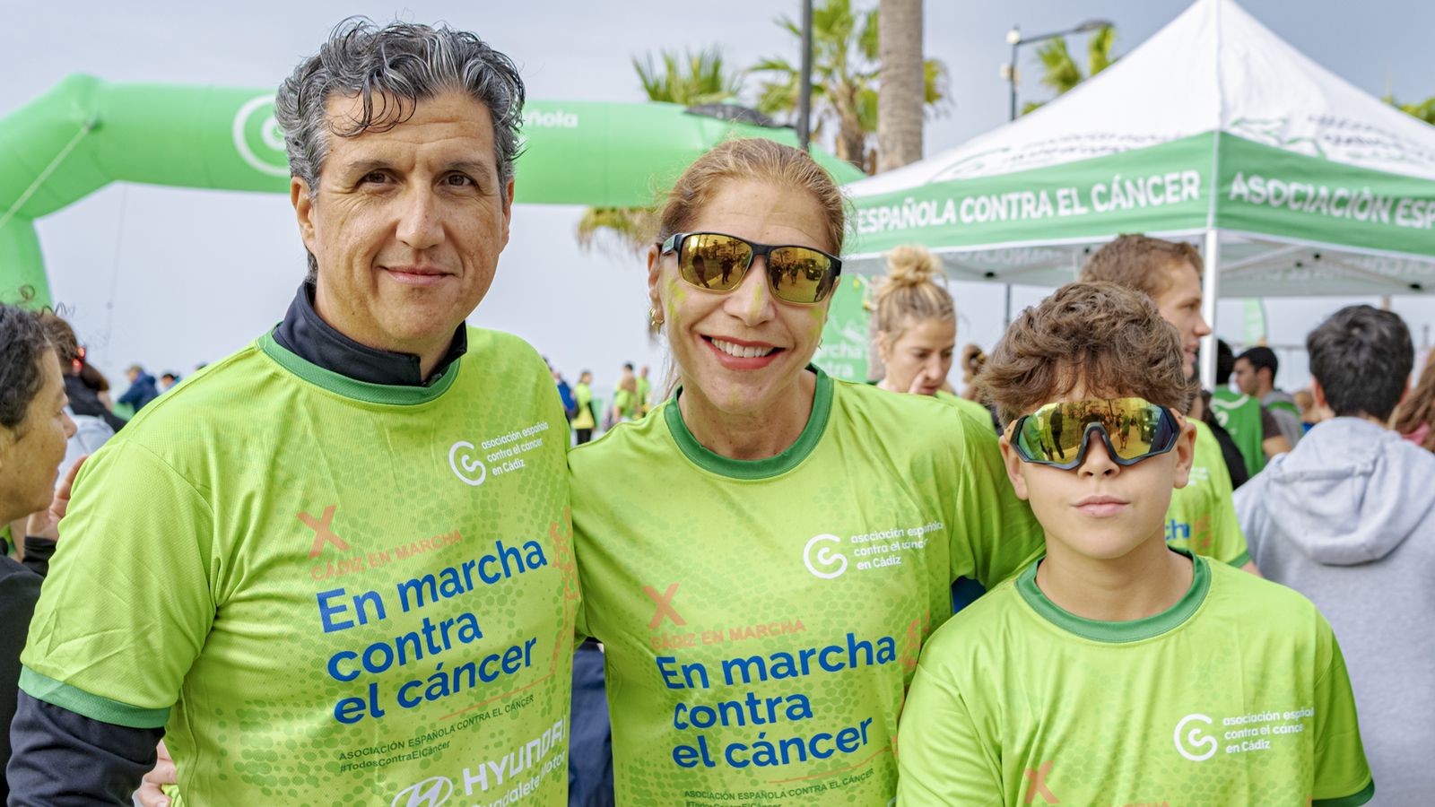 Búscate entre las fotos de la X carrera Cádiz en marcha contra el cáncer