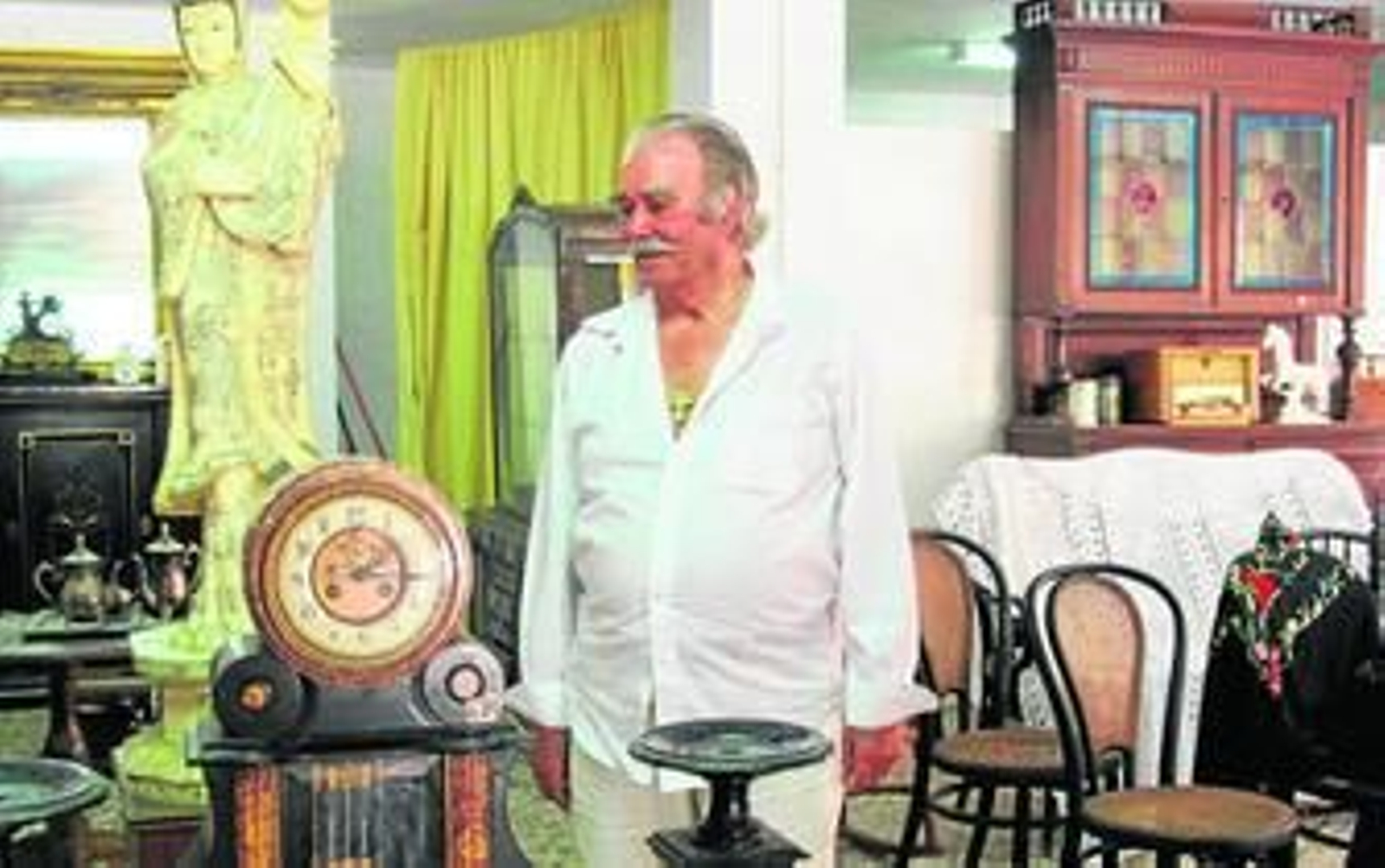 'Juanito' cuenta con un gran número de obras de arte.