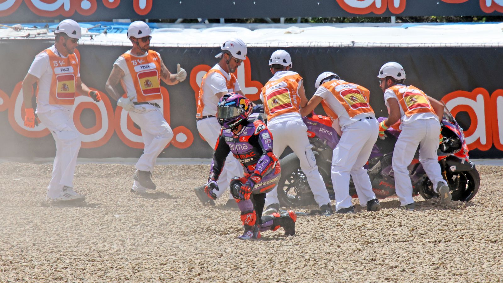 Imágenes de las caídas en las carreras del GP España en Jerez
