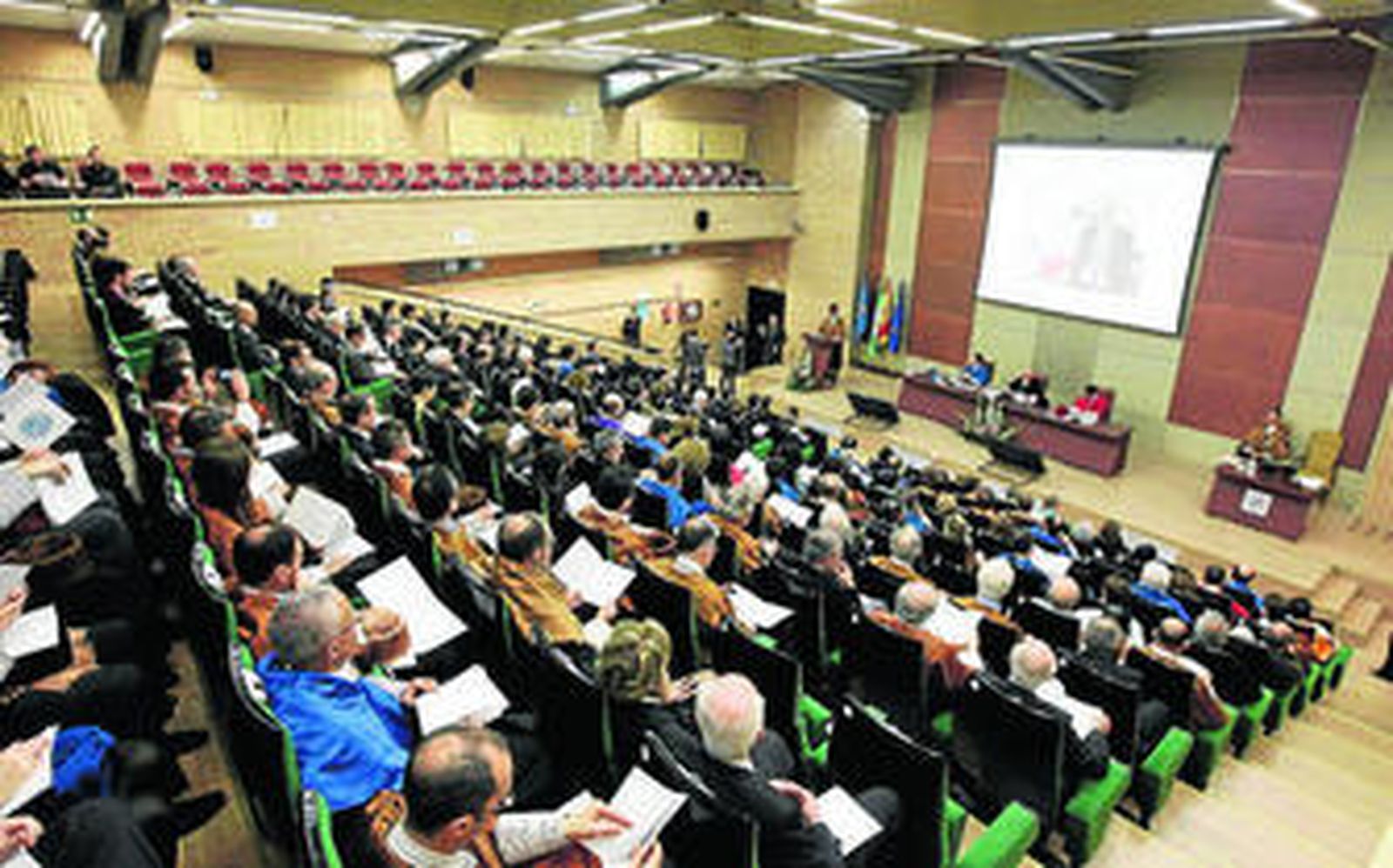 Almería reconoce la labor de Sebastián Dormido con un Honoris Causa