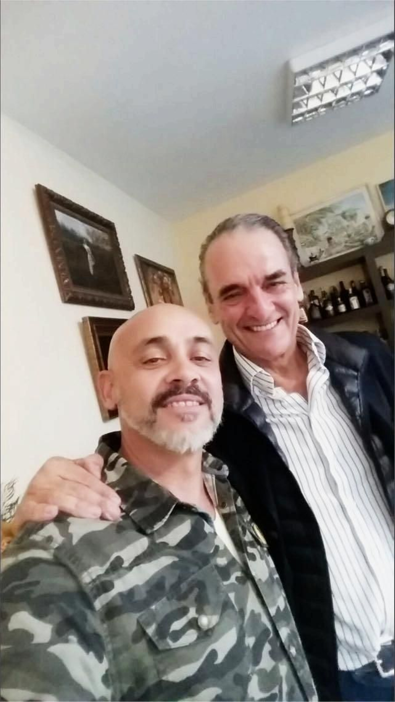 Pakkito con Mario Conde. Pakkito con Mario Conde.