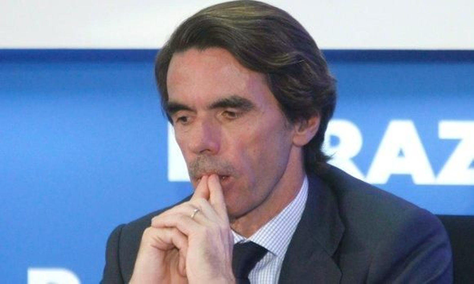 Aznar: "España vive un período agónico"