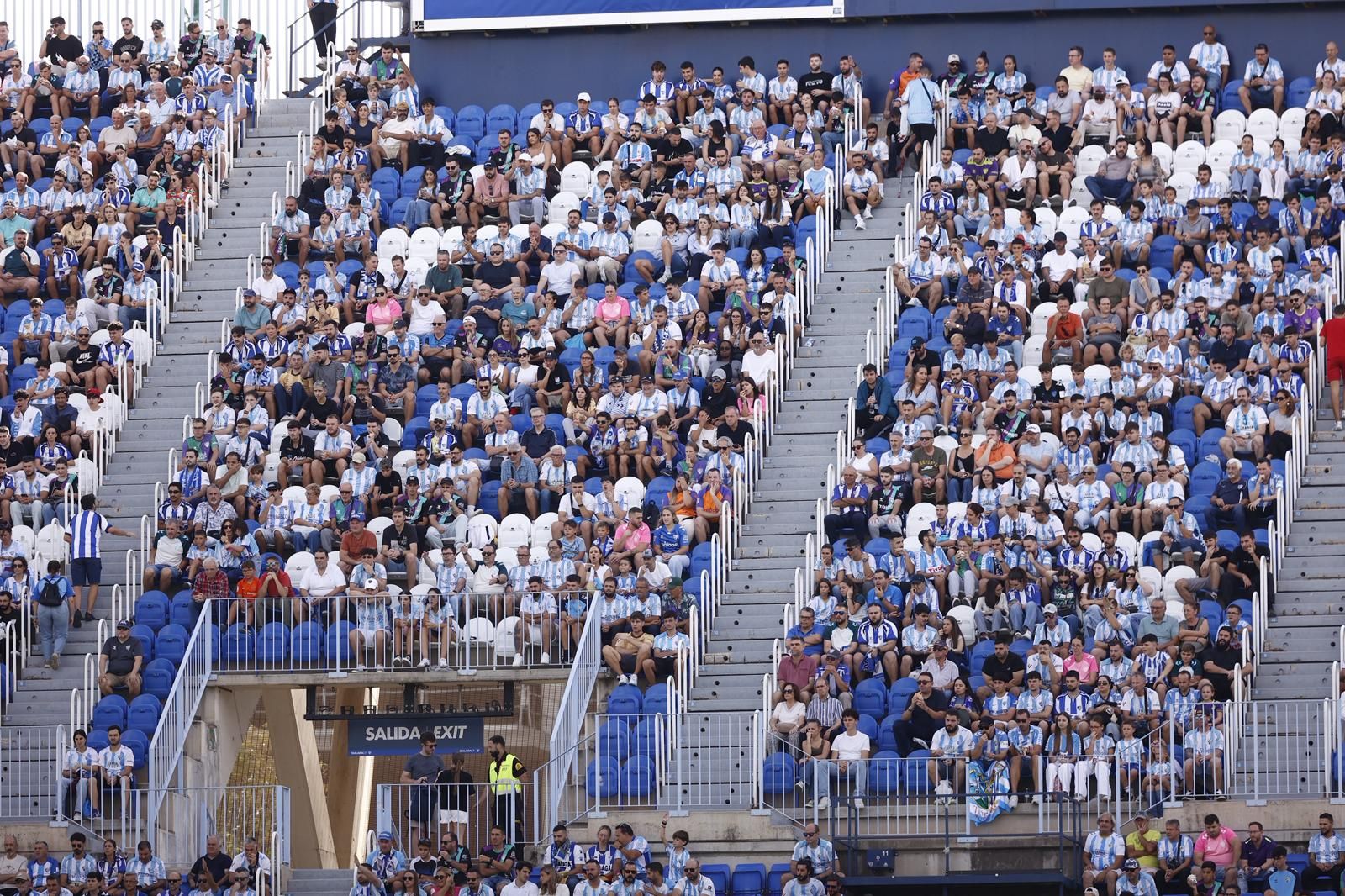 Búscate en las gradas de La Rosaleda durante el Málaga-Andorra