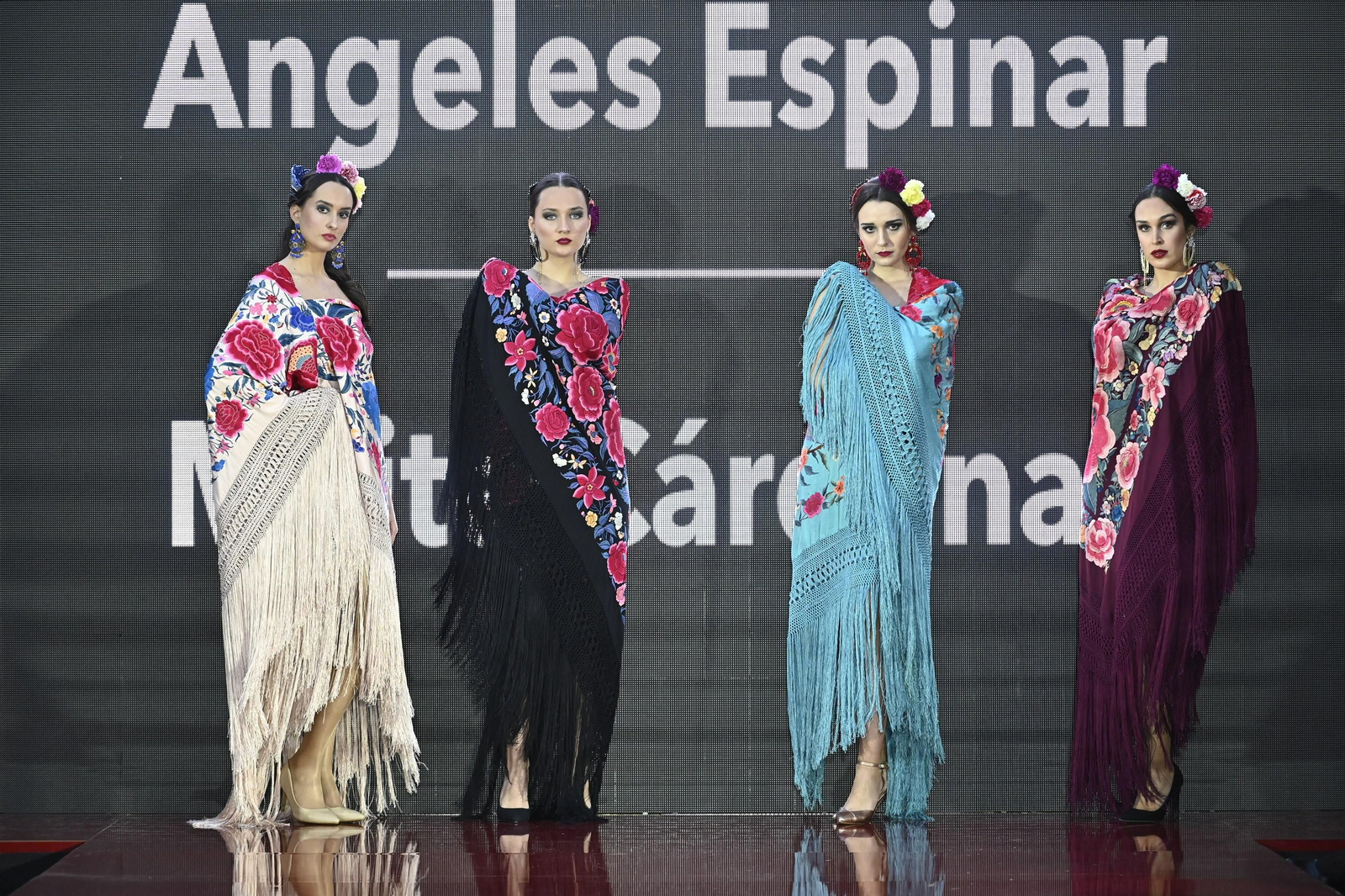 El desfile de Ángeles Espinar y Maite Cárdenas en Pasarela Huelva Flamenca 2022, todas las fotos