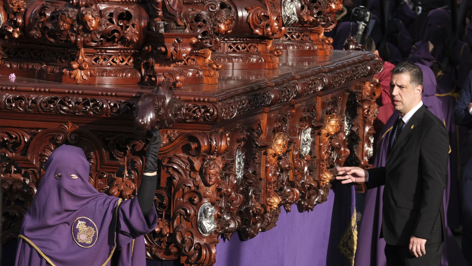 La procesión de Pasión en Almería, en imágenes