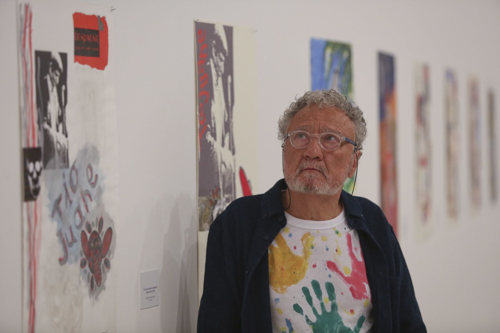 Gonzalo Torné posa este viernes durante la inauguración de la muestra.