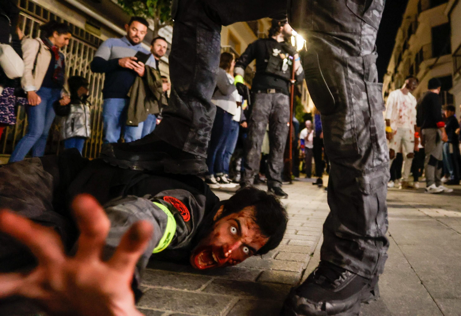 Imágenes: Los zombies toman las calles de Chiclana