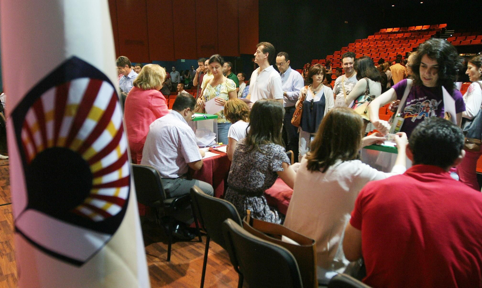 Personal de la UCO en las anteriores elecciones rectorales.